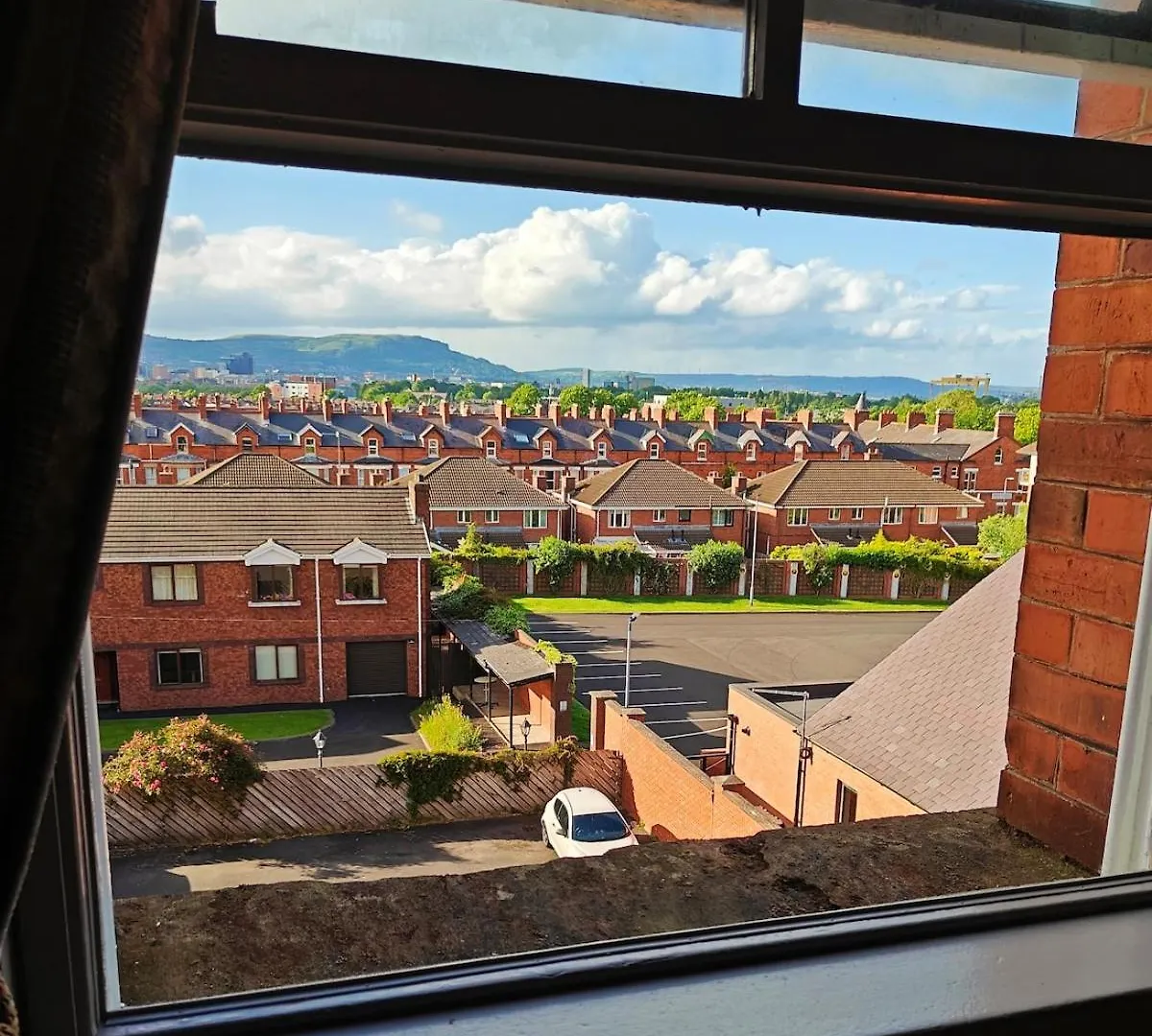 아파트 Bright Characterful 2-Bed Apt Ormeau Road 벨파스트